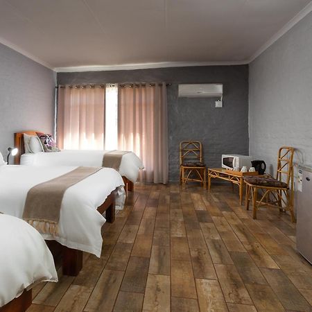 Merino Inn Hotel Colesberg Extérieur photo