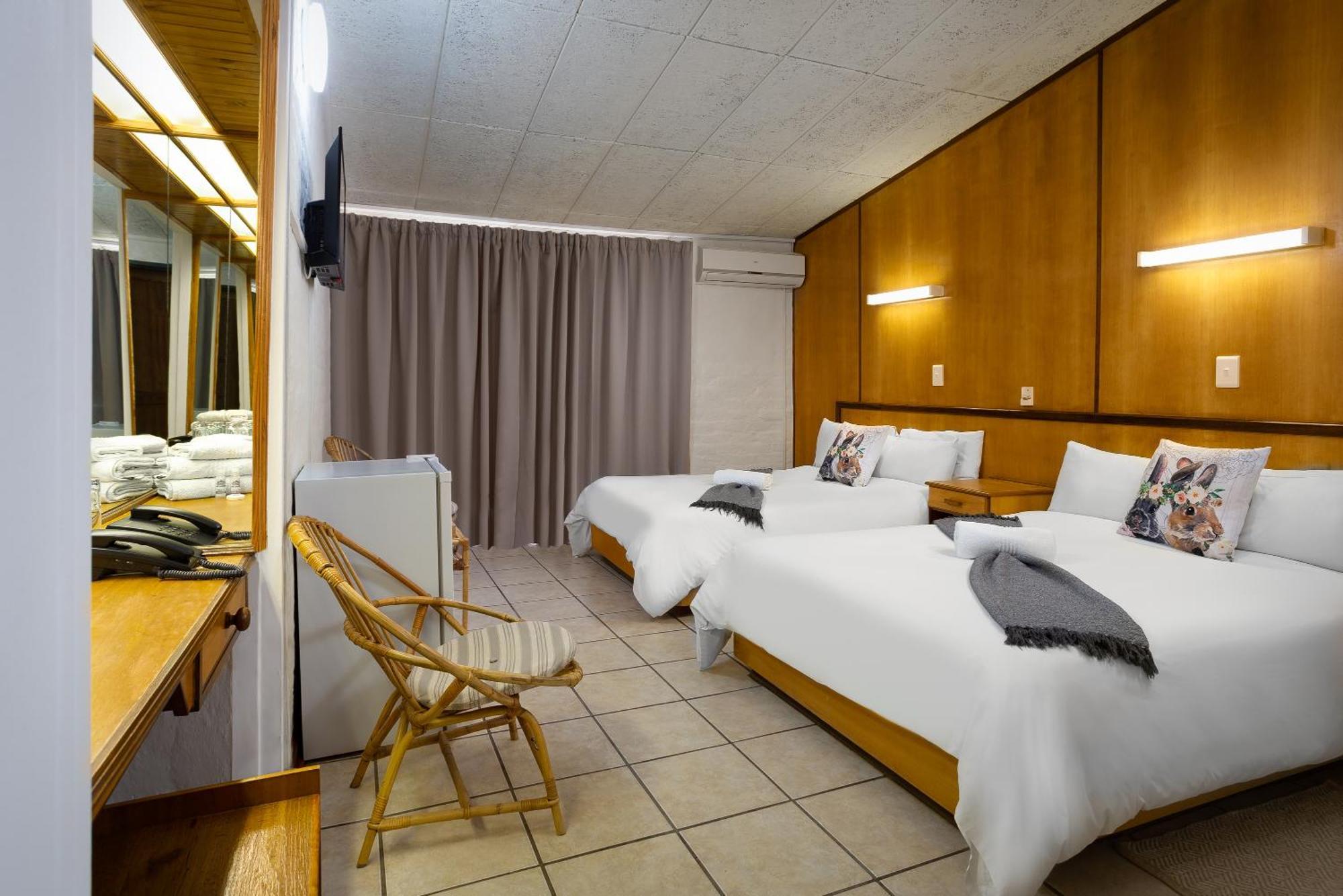 Merino Inn Hotel Colesberg Extérieur photo
